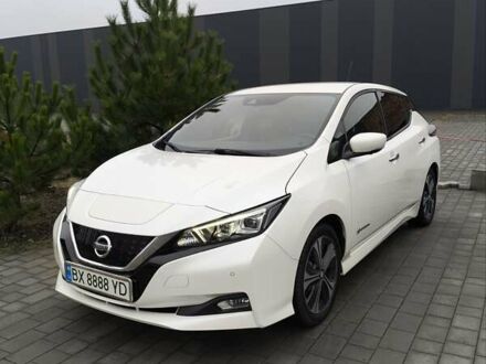 Білий Ніссан Ліф, об'ємом двигуна 0 л та пробігом 90 тис. км за 14800 $, фото 1 на Automoto.ua