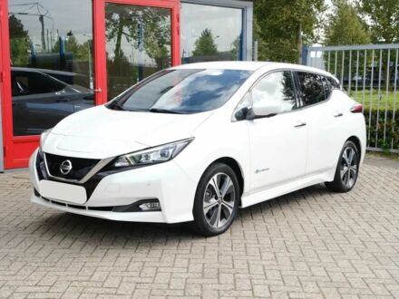 Белый Ниссан Лиф, объемом двигателя 0 л и пробегом 44 тыс. км за 3900 $, фото 1 на Automoto.ua