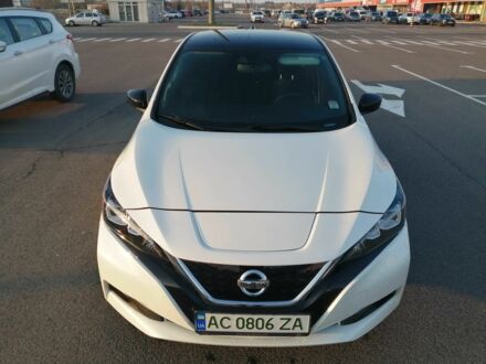 Білий Ніссан Ліф, об'ємом двигуна 0 л та пробігом 44 тис. км за 18418 $, фото 1 на Automoto.ua