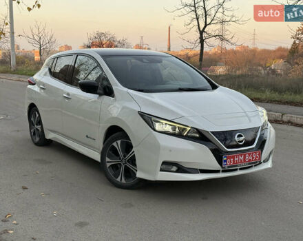 Белый Ниссан Лиф, объемом двигателя 0 л и пробегом 97 тыс. км за 12999 $, фото 1 на Automoto.ua