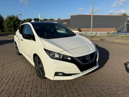 Білий Ніссан Ліф, об'ємом двигуна 0 л та пробігом 34 тис. км за 8000 $, фото 1 на Automoto.ua