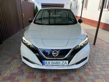 Ниссан Лиф 2019 в Люботине на Automoto.ua Белый Ниссан Лиф, объемом двигателя 0 л и пробегом 80 тыс. км за 23200 $, фото 1 на Automoto.ua