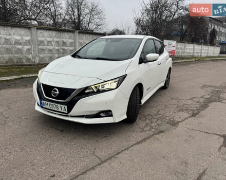 Білий Ніссан Ліф, об'ємом двигуна 0 л та пробігом 65 тис. км за 13200 $, фото 1 на Automoto.ua