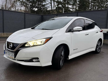 Білий Ніссан Ліф, об'ємом двигуна 0 л та пробігом 68 тис. км за 12600 $, фото 1 на Automoto.ua