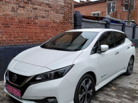 Білий Ніссан Ліф, об'ємом двигуна 0 л та пробігом 190 тис. км за 10000 $, фото 1 на Automoto.ua