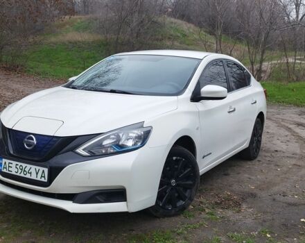 Білий Ніссан Ліф, об'ємом двигуна 0 л та пробігом 95 тис. км за 11500 $, фото 1 на Automoto.ua