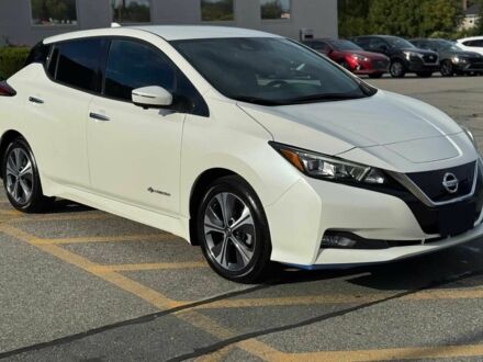 Белый Ниссан Лиф, объемом двигателя 0 л и пробегом 35 тыс. км за 5000 $, фото 1 на Automoto.ua