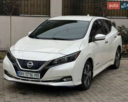 Белый Ниссан Лиф, объемом двигателя 0 л и пробегом 29 тыс. км за 17900 $, фото 1 на Automoto.ua