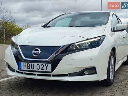 Белый Ниссан Лиф, объемом двигателя 0 л и пробегом 120 тыс. км за 11800 $, фото 1 на Automoto.ua