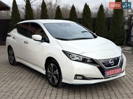 Белый Ниссан Лиф, объемом двигателя 0 л и пробегом 127 тыс. км за 14999 $, фото 1 на Automoto.ua