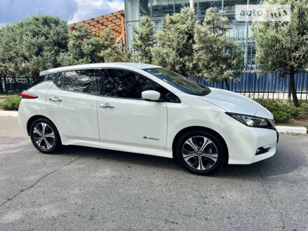 Ниссан Лиф 2020 в Днепре (Днепропетровске) на Automoto.ua Белый Ниссан Лиф, объемом двигателя 0 л и пробегом 56 тыс. км за 21500 $, фото 1 на Automoto.ua
