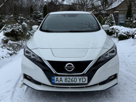 Білий Ніссан Ліф, об'ємом двигуна 0 л та пробігом 83 тис. км за 16990 $, фото 1 на Automoto.ua