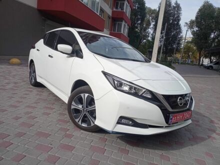 Белый Ниссан Лиф, объемом двигателя 0 л и пробегом 115 тыс. км за 14900 $, фото 1 на Automoto.ua