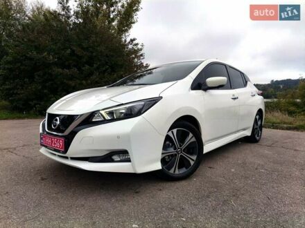 Белый Ниссан Лиф, объемом двигателя 0 л и пробегом 72 тыс. км за 13750 $, фото 1 на Automoto.ua