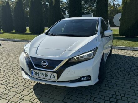 Білий Ніссан Ліф, об'ємом двигуна 0 л та пробігом 44 тис. км за 15500 $, фото 1 на Automoto.ua