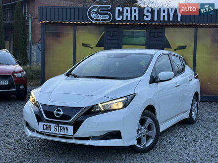 Белый Ниссан Лиф, объемом двигателя 0 л и пробегом 43 тыс. км за 12500 $, фото 1 на Automoto.ua