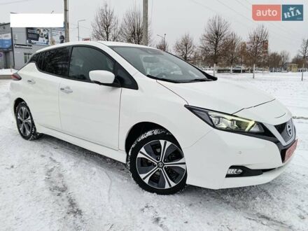 Белый Ниссан Лиф, объемом двигателя 0 л и пробегом 115 тыс. км за 15199 $, фото 1 на Automoto.ua