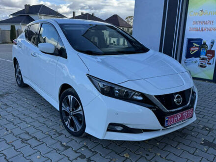 Белый Ниссан Лиф, объемом двигателя 0 л и пробегом 69 тыс. км за 14990 $, фото 1 на Automoto.ua