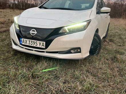 Ніссан Ліф 2022 у Мерефа на Automoto.ua Білий Ніссан Ліф, об'ємом двигуна 0 л та пробігом 15 тис. км за 21500 $, фото 1 на Automoto.ua