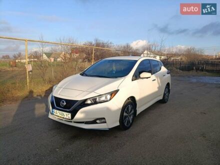 Белый Ниссан Лиф, объемом двигателя 0 л и пробегом 84 тыс. км за 16000 $, фото 1 на Automoto.ua