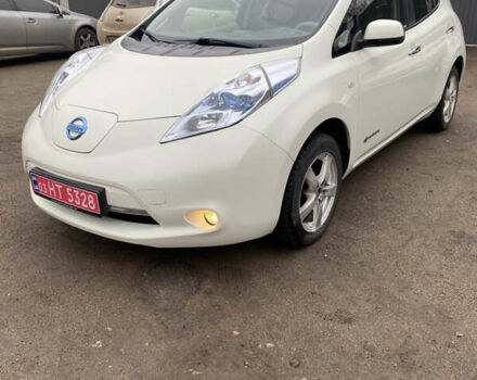 Бежевый Ниссан Лиф, объемом двигателя 0 л и пробегом 105 тыс. км за 4900 $, фото 2 на Automoto.ua