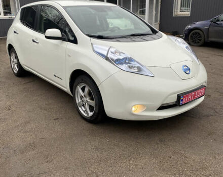 Бежевый Ниссан Лиф, объемом двигателя 0 л и пробегом 105 тыс. км за 4900 $, фото 1 на Automoto.ua