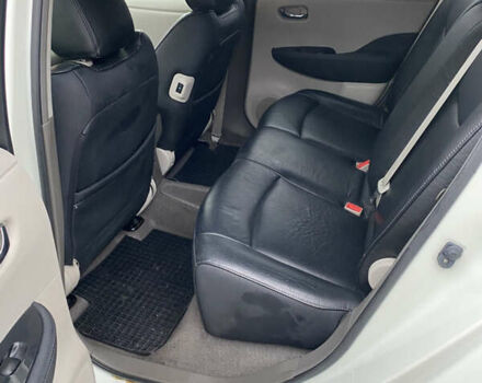 Бежевый Ниссан Лиф, объемом двигателя 0 л и пробегом 105 тыс. км за 4900 $, фото 4 на Automoto.ua