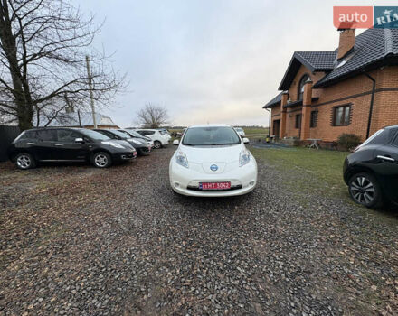 Бежевый Ниссан Лиф, объемом двигателя 0 л и пробегом 116 тыс. км за 6500 $, фото 7 на Automoto.ua