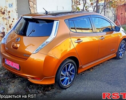 Бежевий Ніссан Ліф, об'ємом двигуна 80 л та пробігом 90 тис. км за 8500 $, фото 6 на Automoto.ua