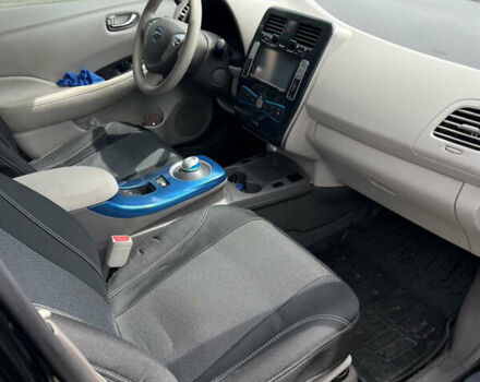 Чорний Ніссан Ліф, об'ємом двигуна 0 л та пробігом 135 тис. км за 9700 $, фото 12 на Automoto.ua