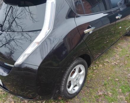 Черный Ниссан Лиф, объемом двигателя 0 л и пробегом 137 тыс. км за 5700 $, фото 2 на Automoto.ua