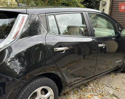 Чорний Ніссан Ліф, об'ємом двигуна 0 л та пробігом 173 тис. км за 5000 $, фото 4 на Automoto.ua