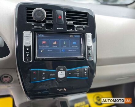 Черный Ниссан Лиф, объемом двигателя 24 л и пробегом 189 тыс. км за 5500 $, фото 18 на Automoto.ua