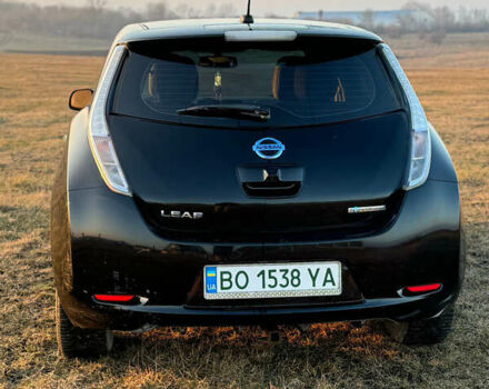 Черный Ниссан Лиф, объемом двигателя 0 л и пробегом 120 тыс. км за 5200 $, фото 6 на Automoto.ua