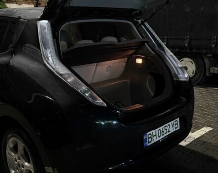 Черный Ниссан Лиф, объемом двигателя 0 л и пробегом 79 тыс. км за 4800 $, фото 18 на Automoto.ua