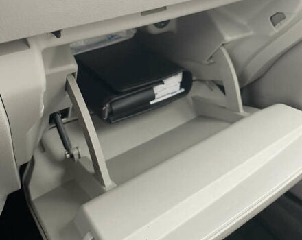 Черный Ниссан Лиф, объемом двигателя 0 л и пробегом 171 тыс. км за 5700 $, фото 22 на Automoto.ua