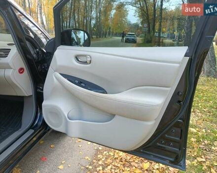 Чорний Ніссан Ліф, об'ємом двигуна 0 л та пробігом 159 тис. км за 4950 $, фото 12 на Automoto.ua