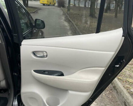 Черный Ниссан Лиф, объемом двигателя 0 л и пробегом 171 тыс. км за 5700 $, фото 17 на Automoto.ua