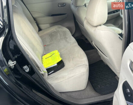 Черный Ниссан Лиф, объемом двигателя 0 л и пробегом 180 тыс. км за 3850 $, фото 18 на Automoto.ua