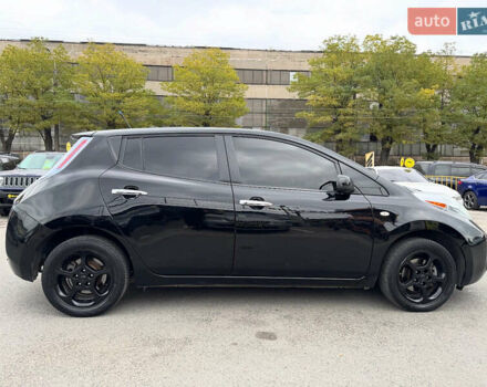 Черный Ниссан Лиф, объемом двигателя 0 л и пробегом 155 тыс. км за 4900 $, фото 3 на Automoto.ua