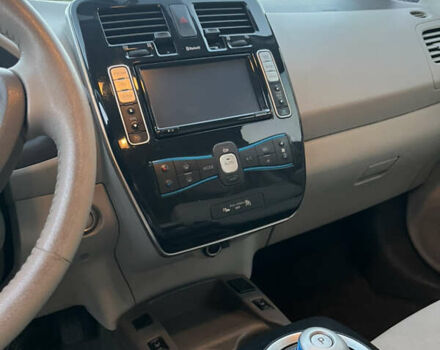 Черный Ниссан Лиф, объемом двигателя 0 л и пробегом 146 тыс. км за 8200 $, фото 8 на Automoto.ua