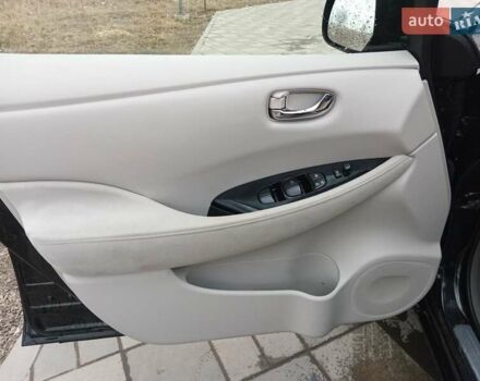 Черный Ниссан Лиф, объемом двигателя 0 л и пробегом 132 тыс. км за 4950 $, фото 5 на Automoto.ua