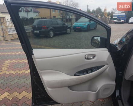 Черный Ниссан Лиф, объемом двигателя 0 л и пробегом 121 тыс. км за 4333 $, фото 25 на Automoto.ua