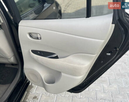 Черный Ниссан Лиф, объемом двигателя 0 л и пробегом 180 тыс. км за 3850 $, фото 17 на Automoto.ua