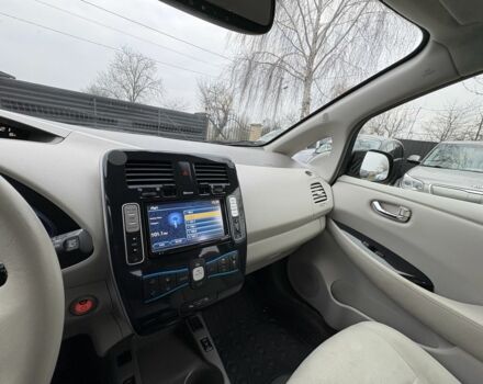 Чорний Ніссан Ліф, об'ємом двигуна 0 л та пробігом 97 тис. км за 4000 $, фото 18 на Automoto.ua