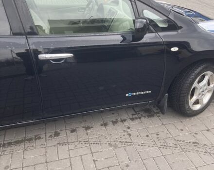 Чорний Ніссан Ліф, об'ємом двигуна 0 л та пробігом 105 тис. км за 5000 $, фото 1 на Automoto.ua