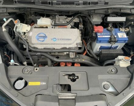 Чорний Ніссан Ліф, об'ємом двигуна 0 л та пробігом 87 тис. км за 5500 $, фото 3 на Automoto.ua