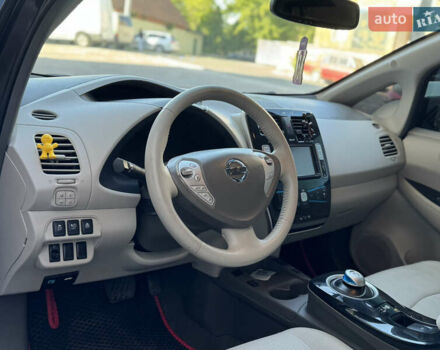 Черный Ниссан Лиф, объемом двигателя 0 л и пробегом 105 тыс. км за 7499 $, фото 39 на Automoto.ua