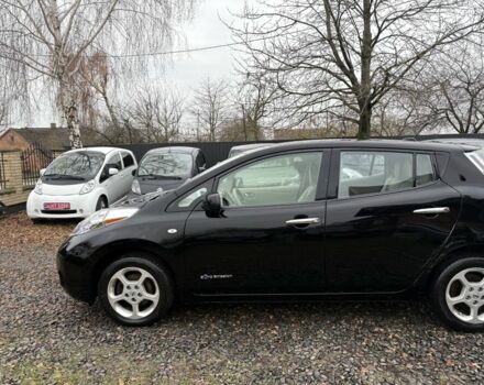 Черный Ниссан Лиф, объемом двигателя 0 л и пробегом 97 тыс. км за 4000 $, фото 16 на Automoto.ua