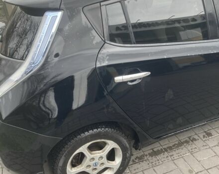 Чорний Ніссан Ліф, об'ємом двигуна 0 л та пробігом 105 тис. км за 5000 $, фото 2 на Automoto.ua
